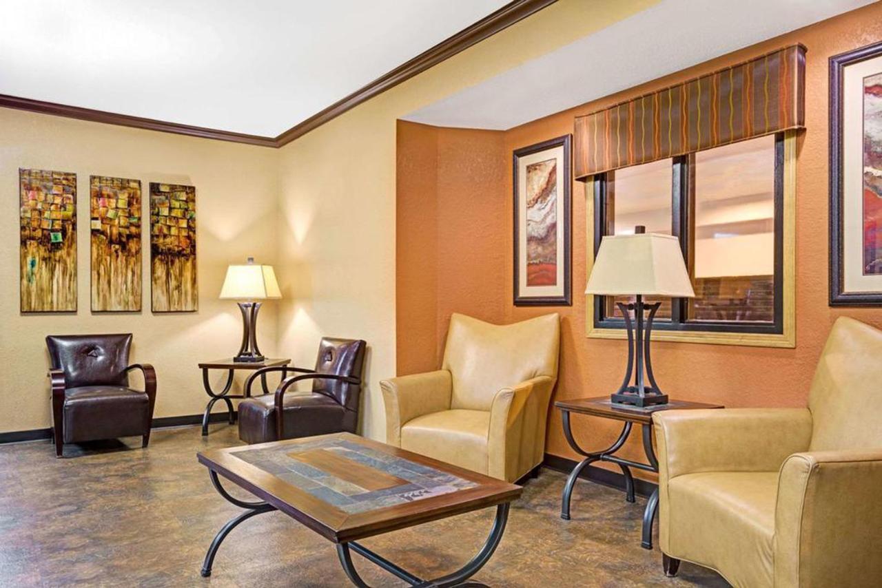 Blaine Town Inn & Suites Buitenkant foto