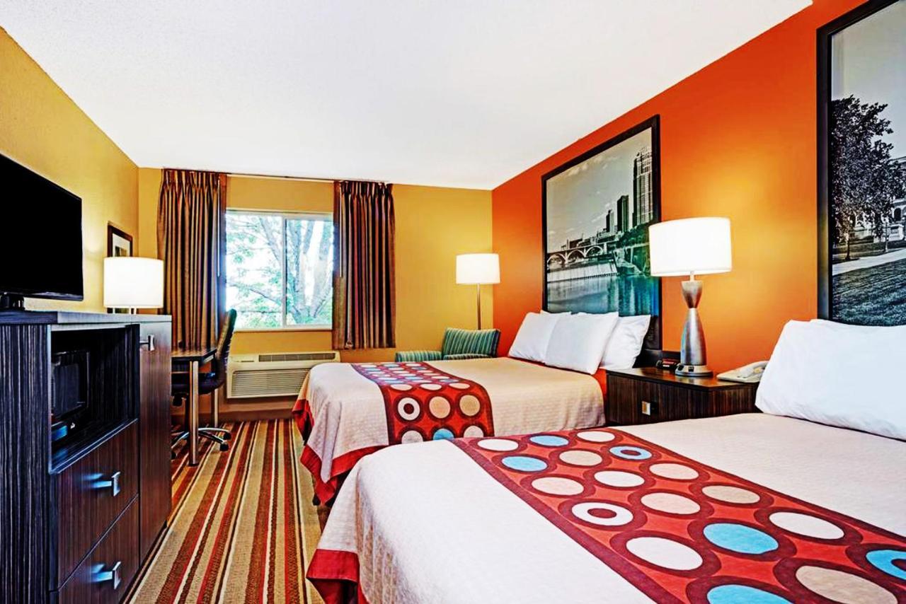 Blaine Town Inn & Suites Buitenkant foto