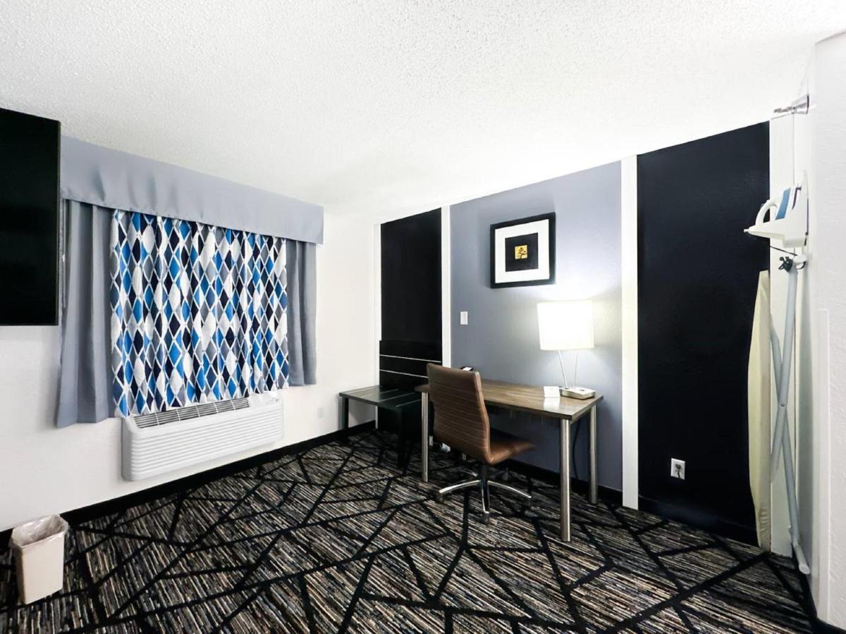 Blaine Town Inn & Suites Buitenkant foto