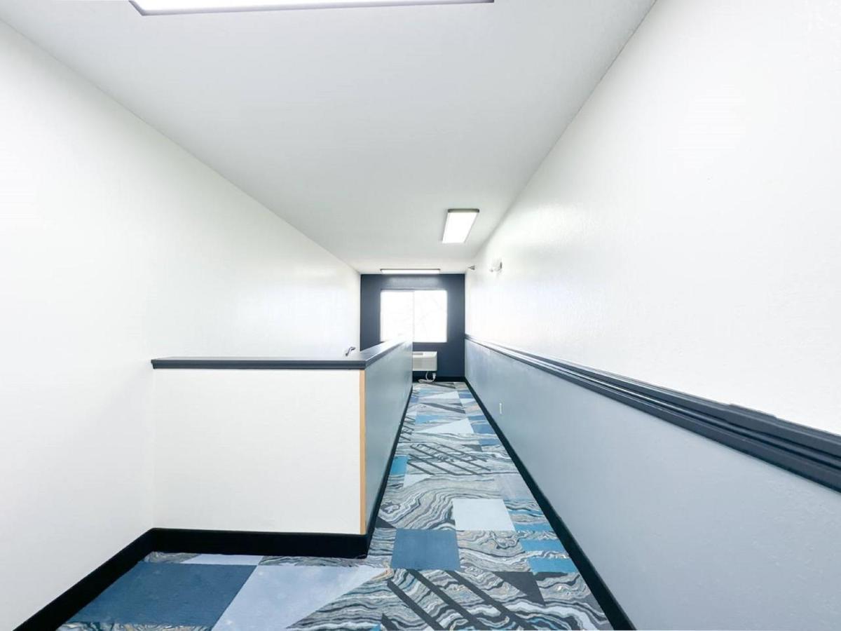 Blaine Town Inn & Suites Buitenkant foto