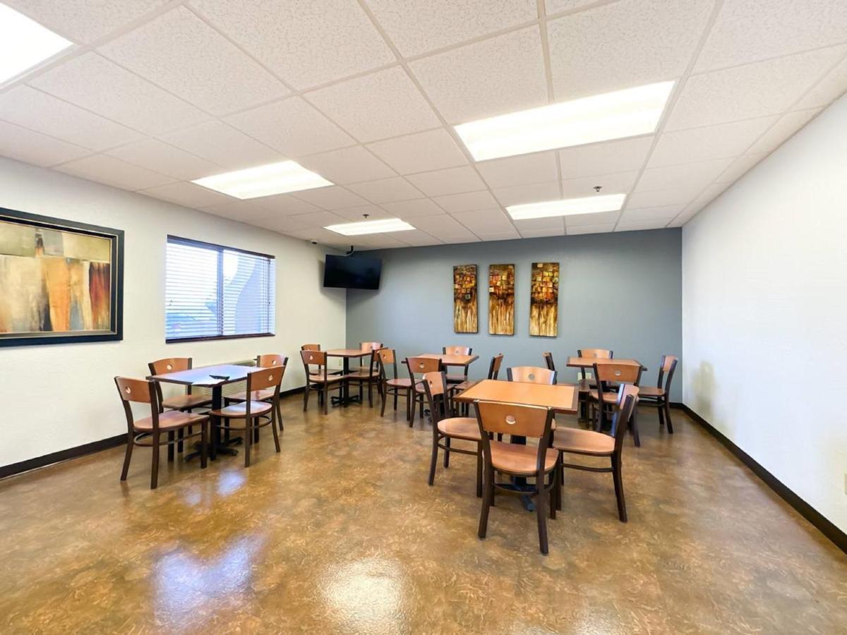 Blaine Town Inn & Suites Buitenkant foto